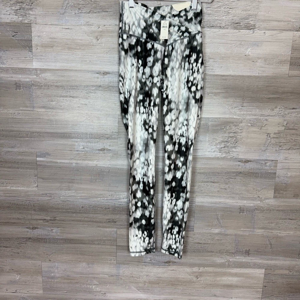 OFFLINE by Aerie Real Me Crossover Leggings 7/8 Abstract Print Small